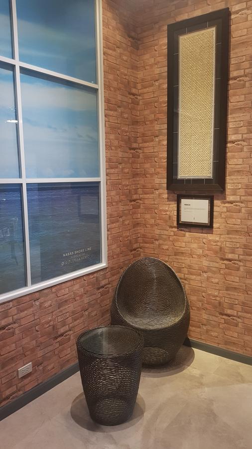 GQ Plaza - Multiple Use Hotel Kalibo Esterno foto