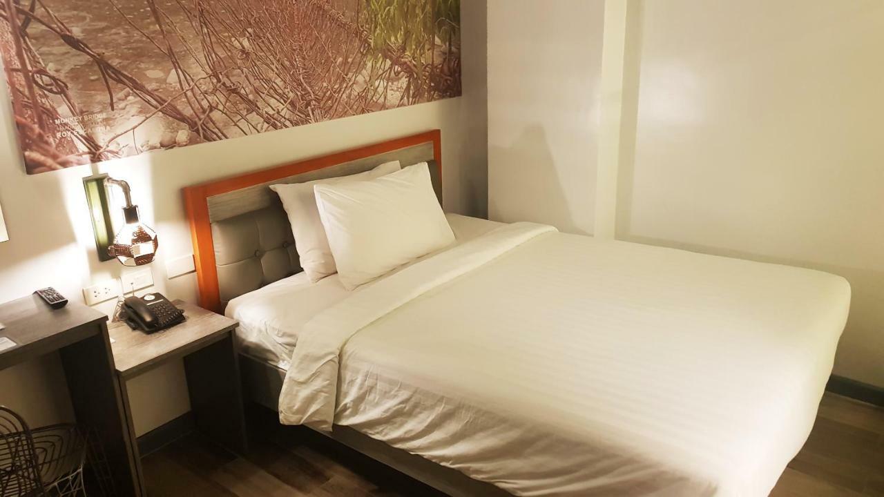 GQ Plaza - Multiple Use Hotel Kalibo Esterno foto